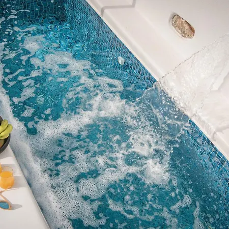 Willa Mint Private Pool And Jacuzzi By Checkin *
